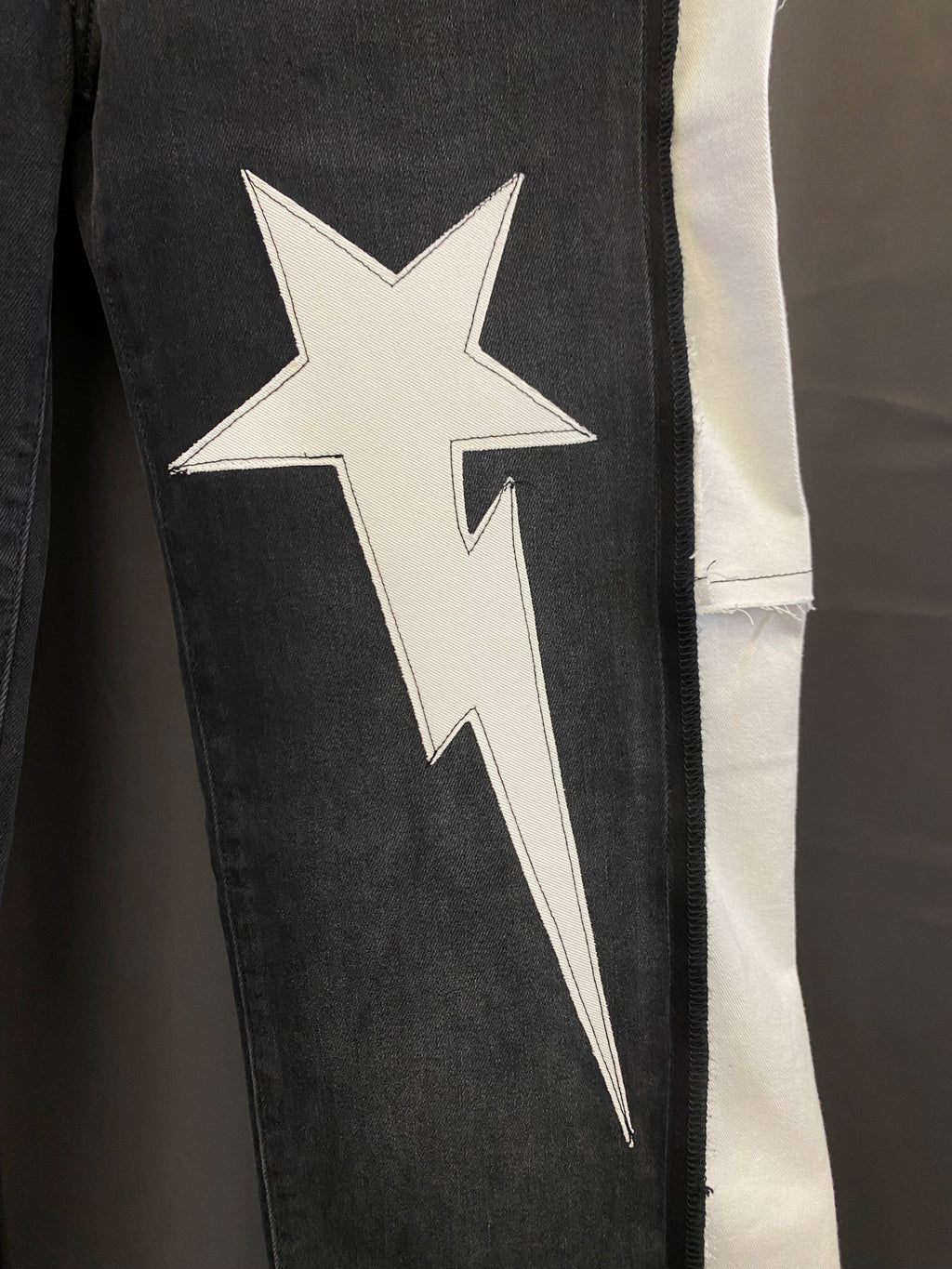 Carhartt Women's Stretch Black Custom Jeans M | R3BORN