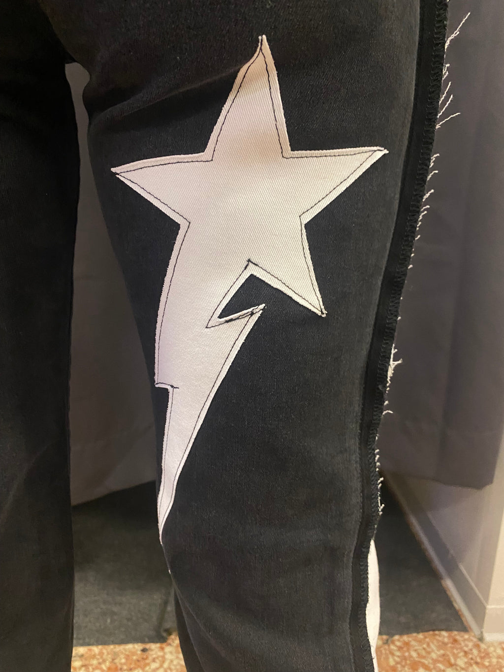 Carhartt Women's Stretch Black Custom Jeans M | R3BORN