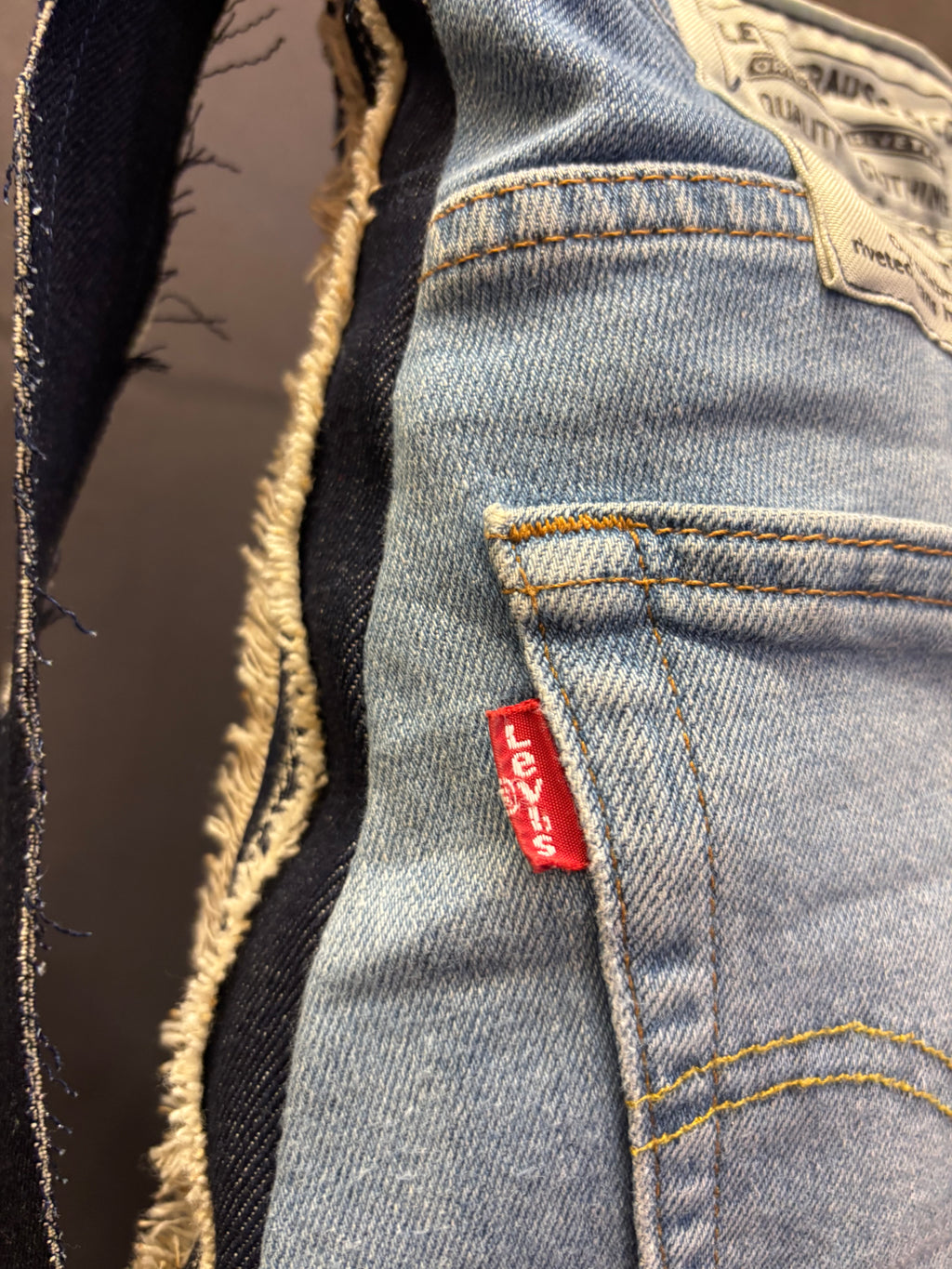 Tracolla Levi’s in denim Custom | R3BORN