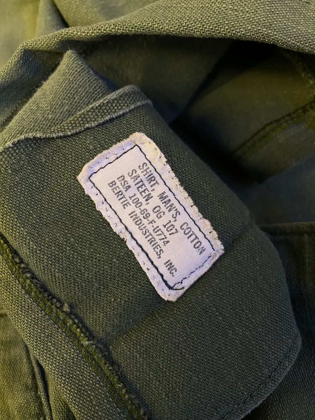 Vintage French Military Custom Vest from the 1980s - Size Medium | R3BORN