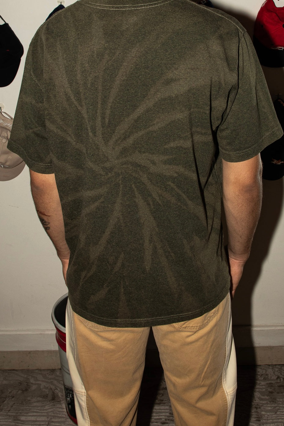 T-shirt Carhartt Tie Dye Custom - L uomo | R3BORN