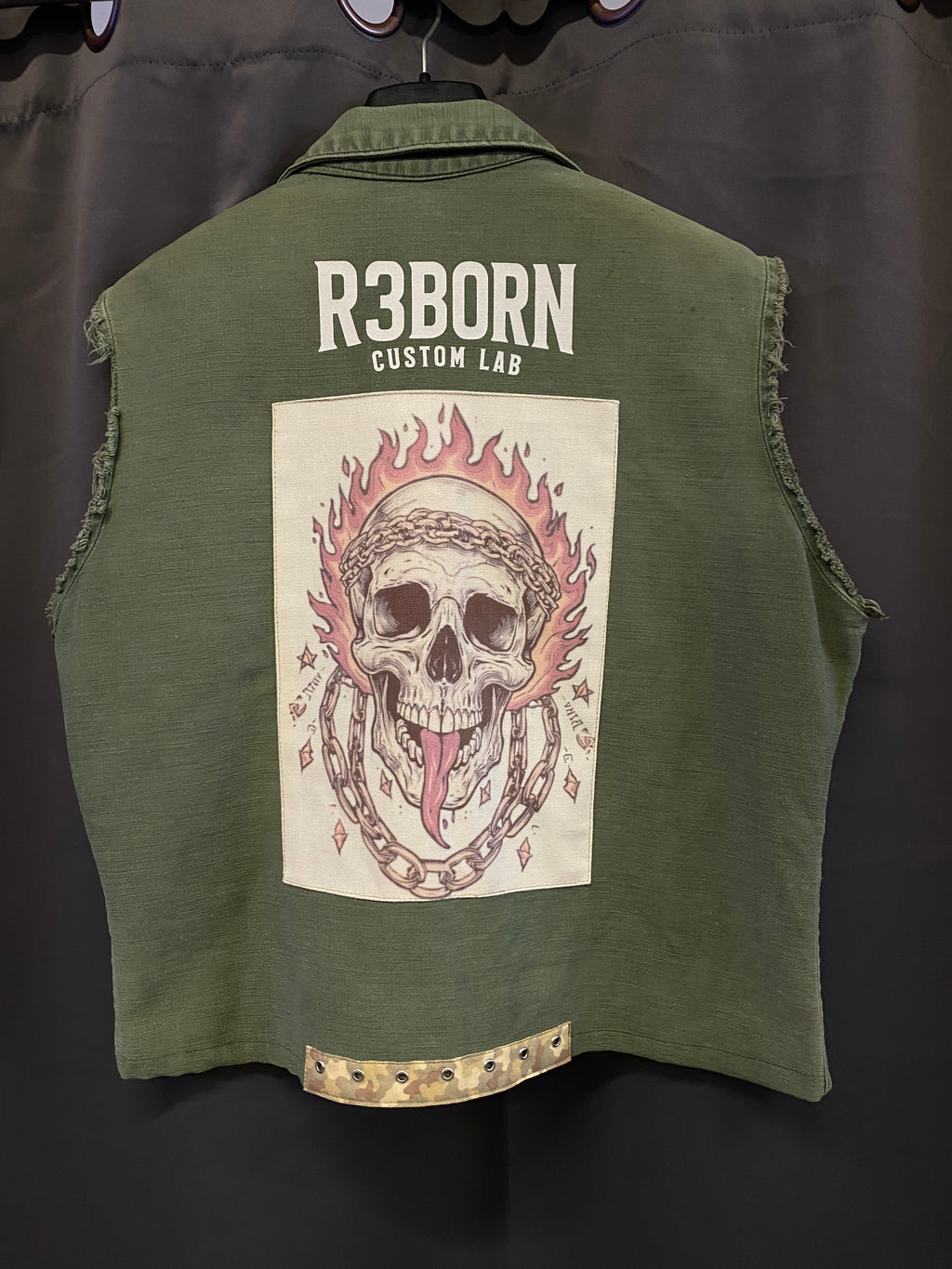 Vintage French Military Custom Vest from the 1980s - Size Medium | R3BORN