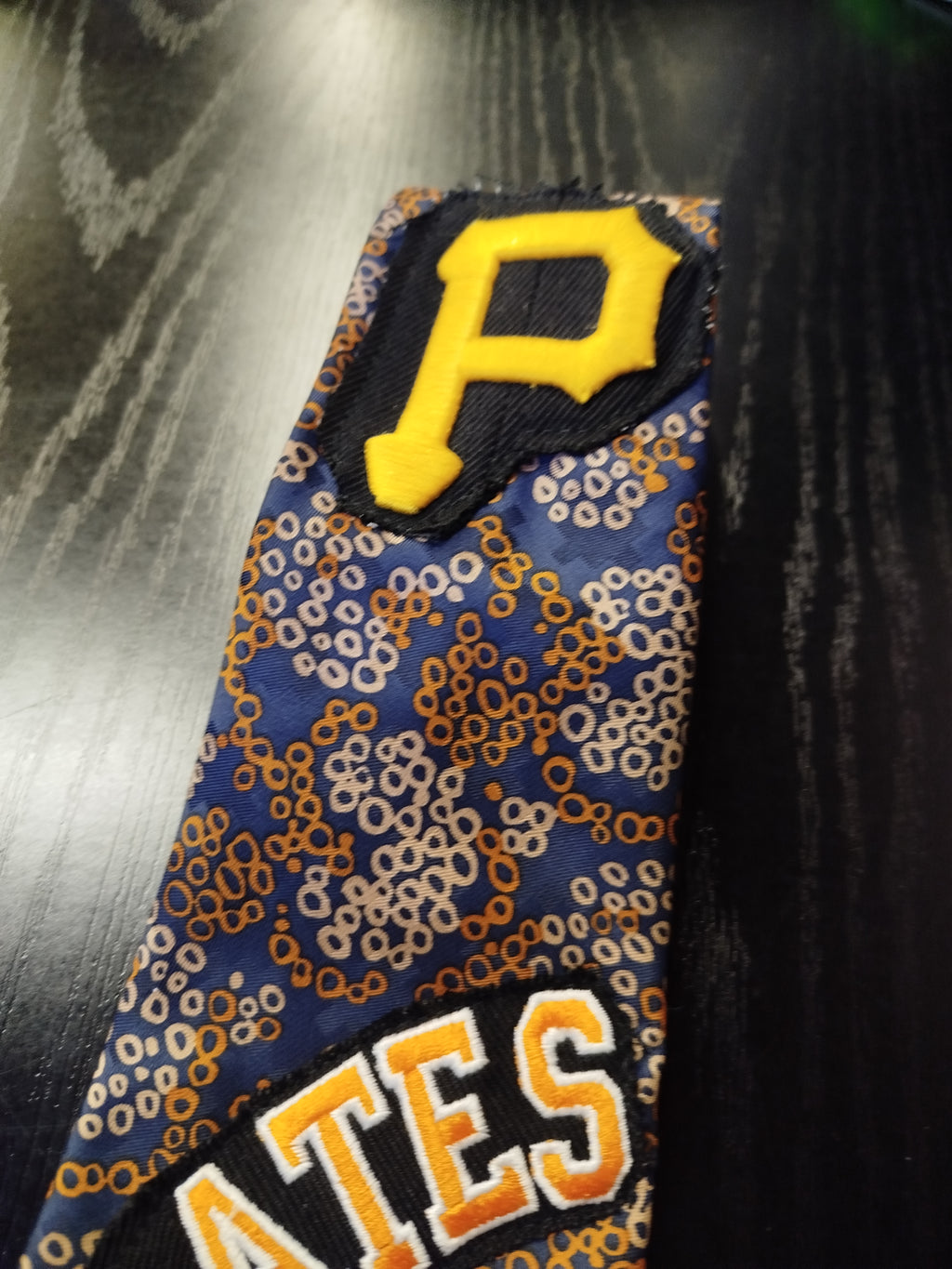 Teryline custom Pirates tie | R3BORN