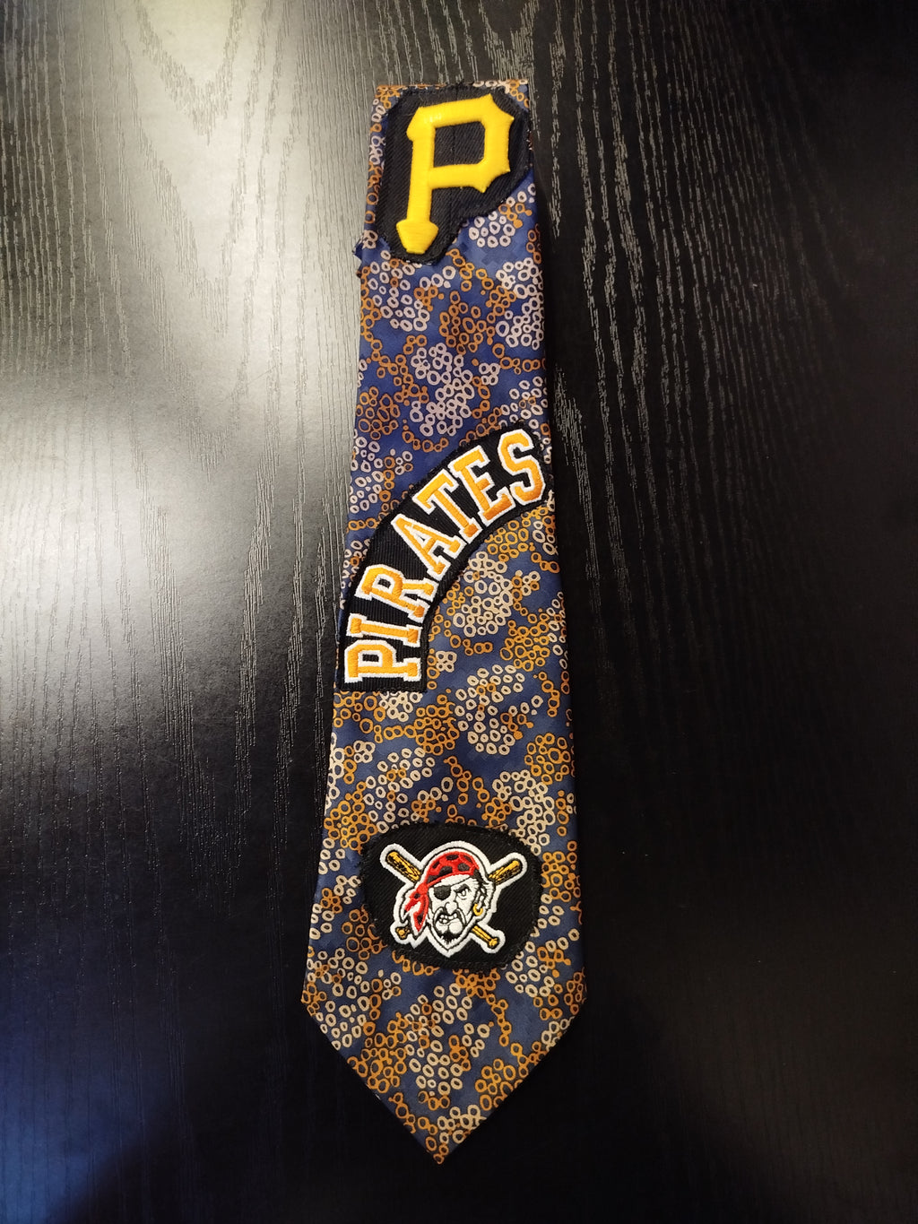 Teryline custom Pirates tie | R3BORN