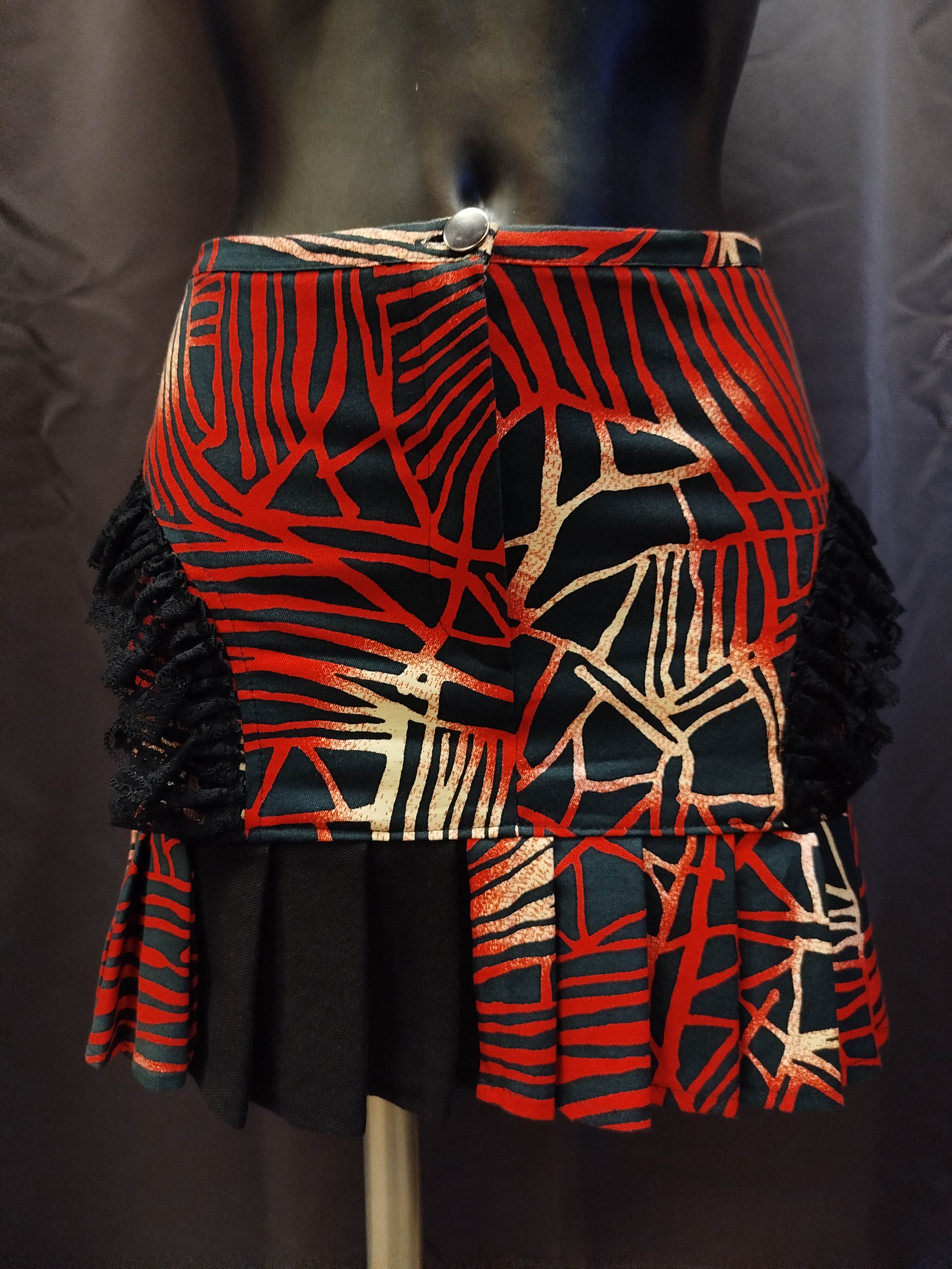 Minigonna propaganda custom donna (XS/S) | R3BORN